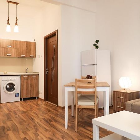 Ultracentral Apartament With Balcony - Old Town Бухарест Екстер'єр фото
