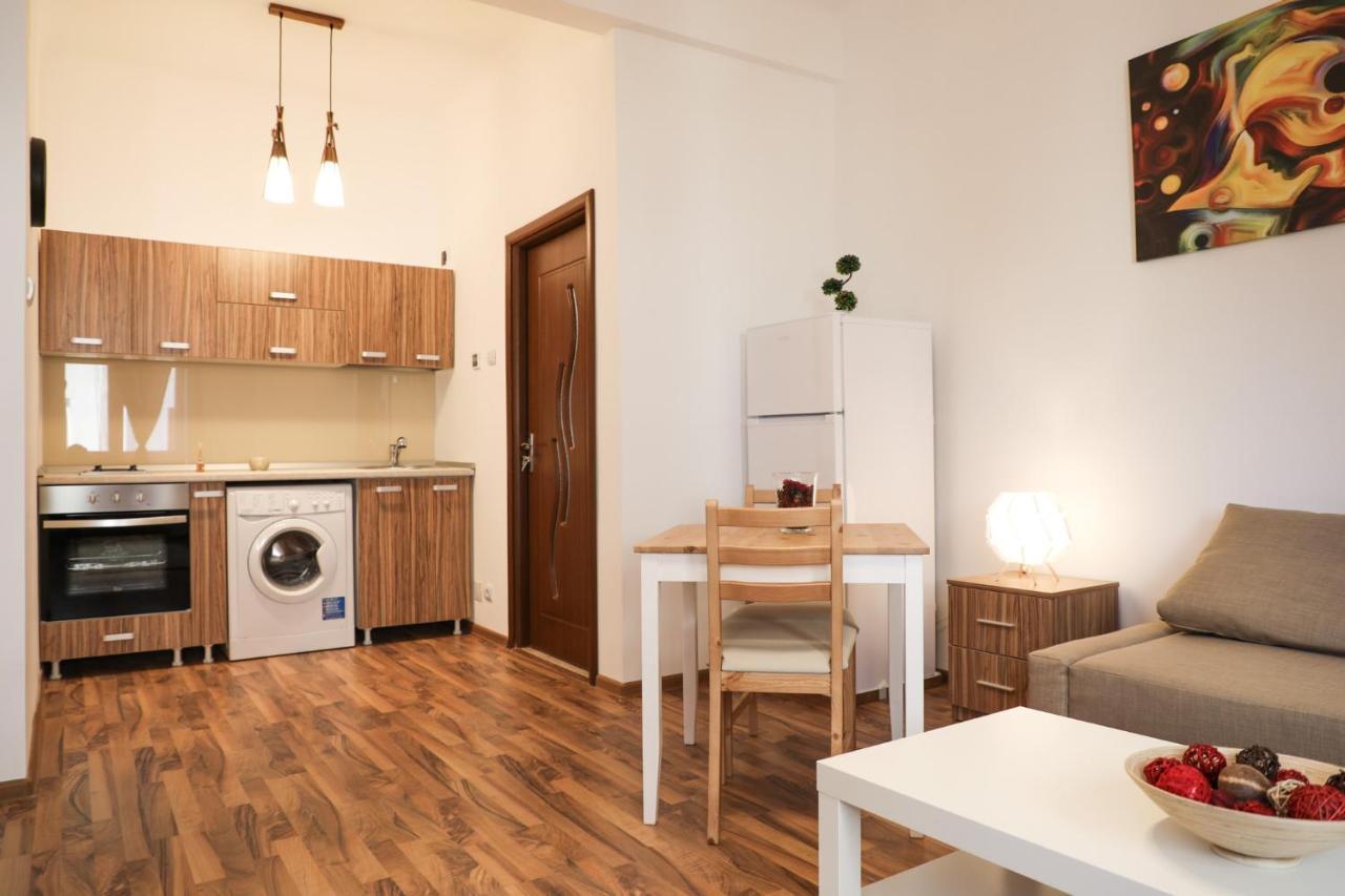 Ultracentral Apartament With Balcony - Old Town Бухарест Екстер'єр фото